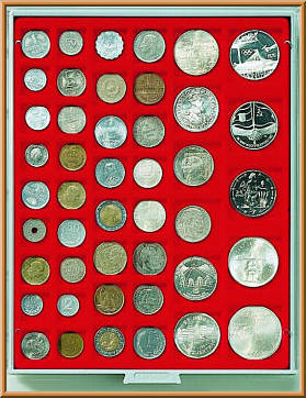 Münzenbox mit 45 unterschiedlichen quadr. Vertiefungen